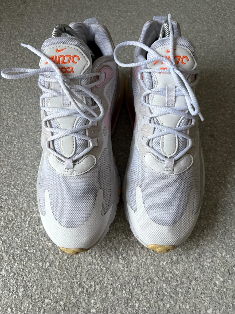 Nike Womens Running Shoes  AirMax 270 React size 8